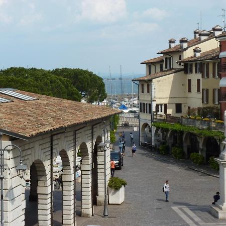 Appartamento Palazzo Del Provveditore Vista Lago Desenzano del Garda Eksteriør billede