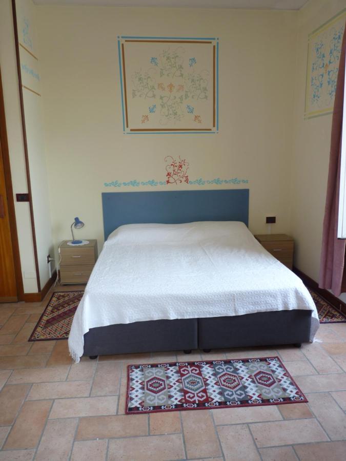 Appartamento Palazzo Del Provveditore Vista Lago Desenzano del Garda Eksteriør billede